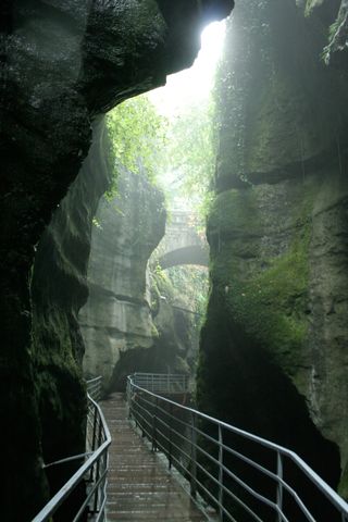 Catwalk through the Gorges du Fier
